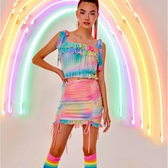 Welcome! 👗👛👠I’m happy you’re here! - Picture 2 of 12